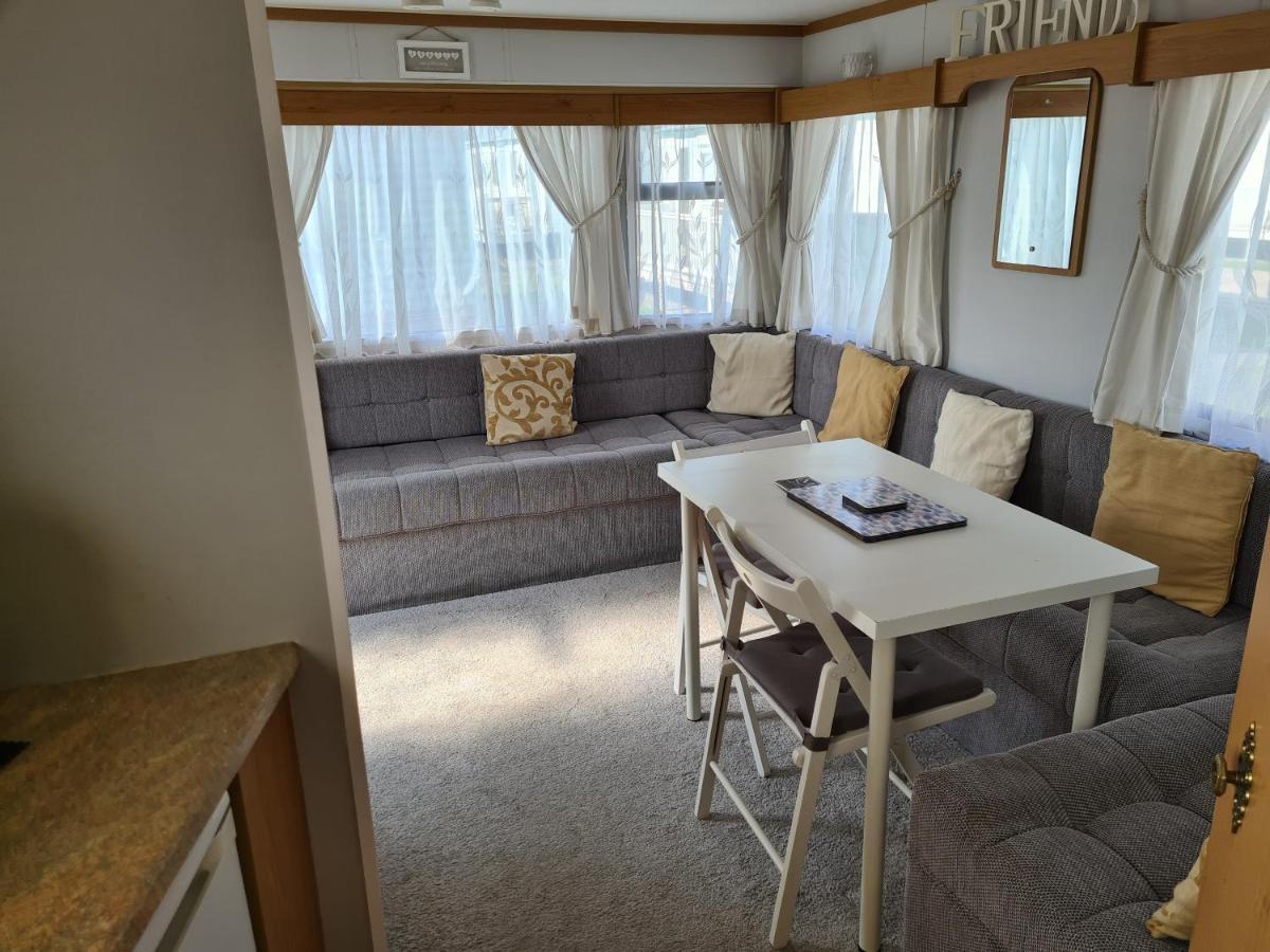 6 Berth On Sealands Ingoldmells Hotel Exterior photo