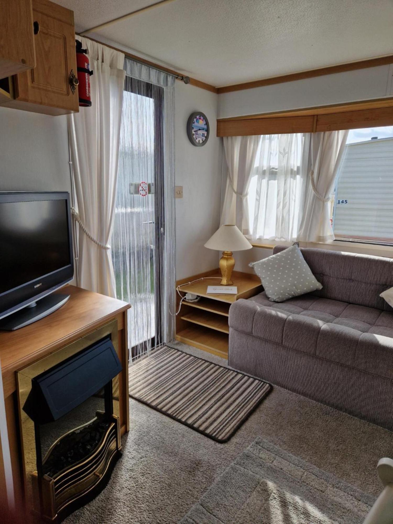 6 Berth On Sealands Ingoldmells Hotel Exterior photo
